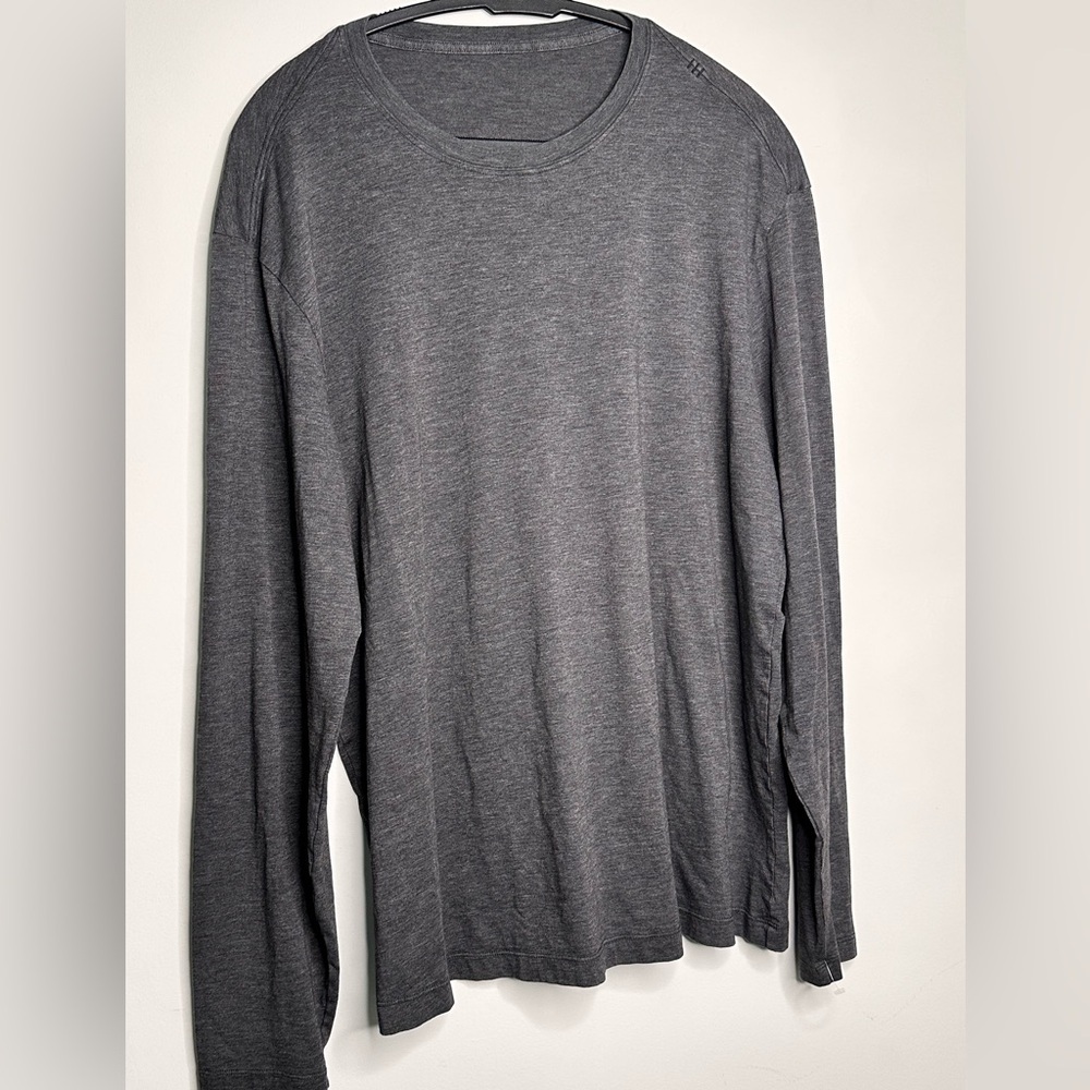Lululemon Athletica‎ Gray Long Sleeve Tee
